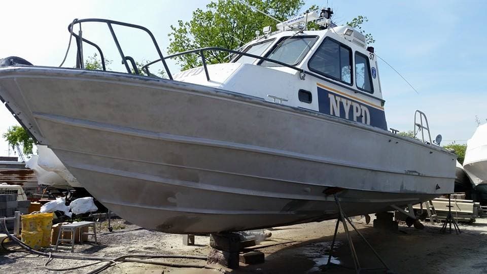Marine dust-free blasting and restoration project by Lakelands (project 4)